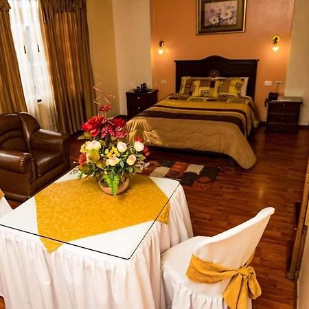 Hotel Los Ilinizas Latacunga Esterno foto