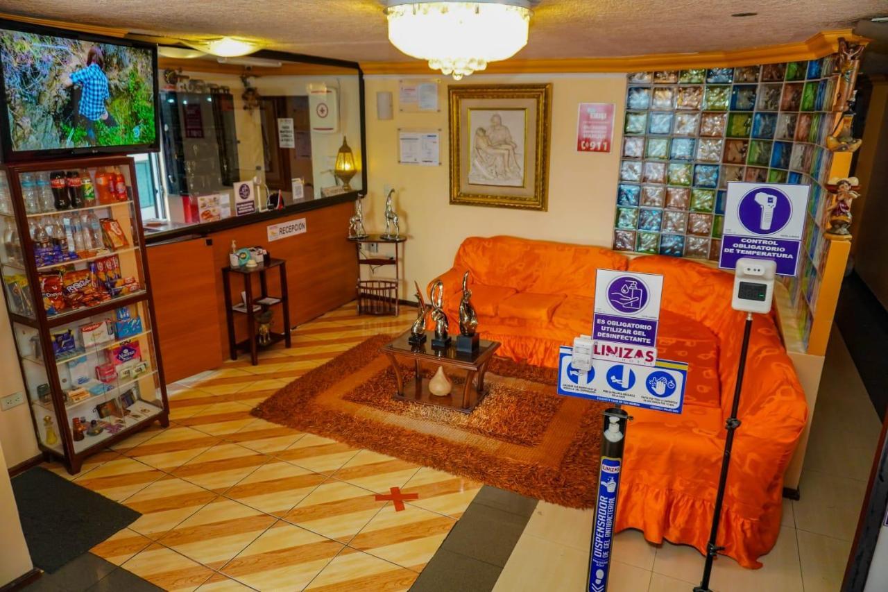 Hotel Los Ilinizas Latacunga Esterno foto