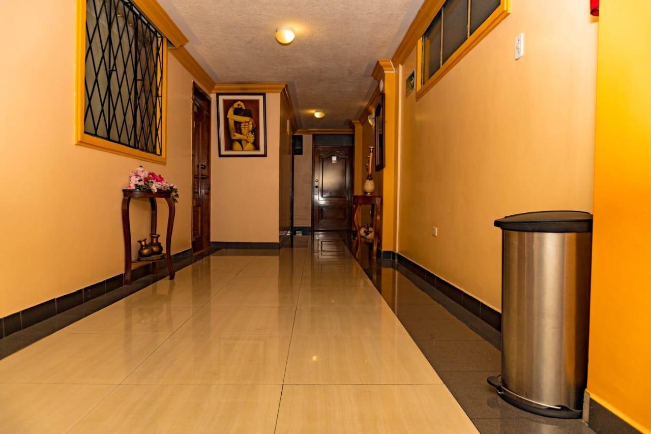 Hotel Los Ilinizas Latacunga Esterno foto