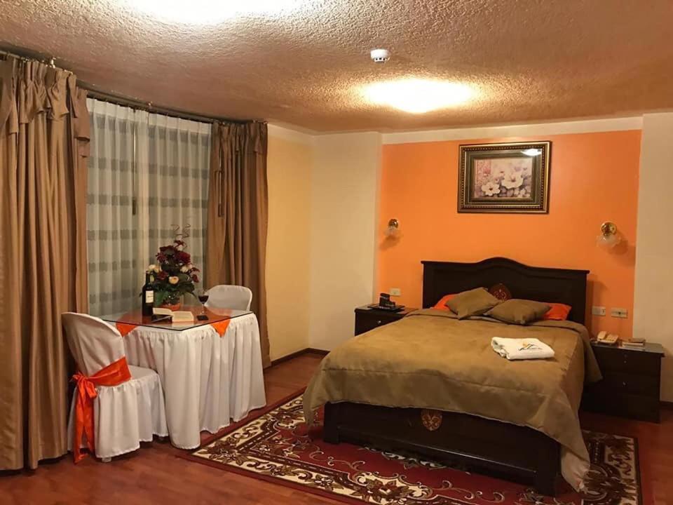 Hotel Los Ilinizas Latacunga Esterno foto
